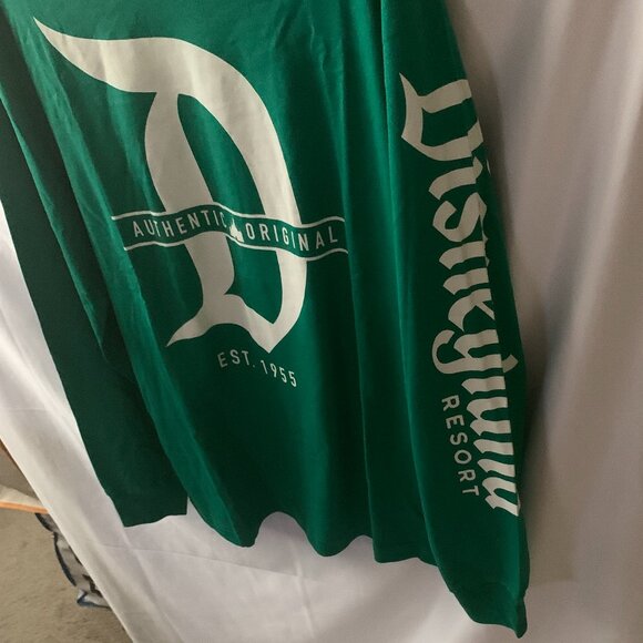 DISNEYLAND RESORT Authentic Original Long Sleeve Tee in Green Sz MEDIUM - Picture 3 of 4